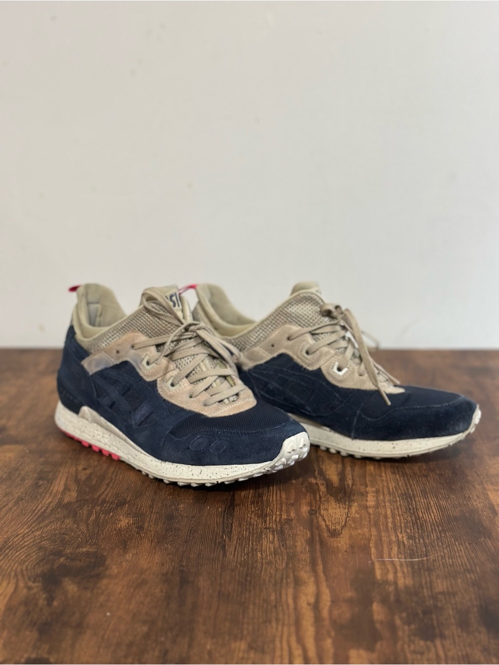 Asics Men's Sneakers in Navy and Beige